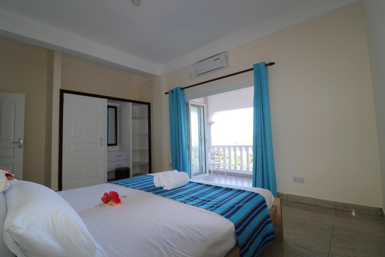 Le Ronce Villa Anse Royale Exterior foto